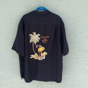 Weekender Sz L Men's Polly's Drink Parrot Embroidered Shirt